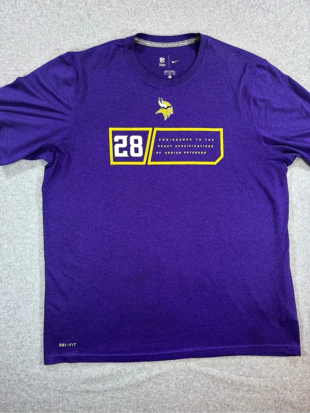 Nike Minnesota Vikings Adrian Peterson #28 Dri-FIT NFL Team Apparel T-Shirt